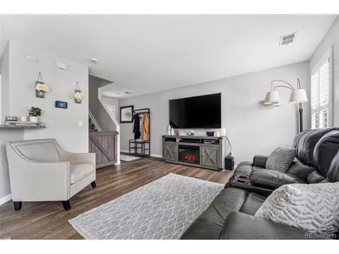 21983 E Crestline Ln, Aurora, CO 80015 photo 4