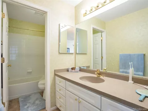 20518 E Hamilton Cir, Aurora, CO 80013 photo 25