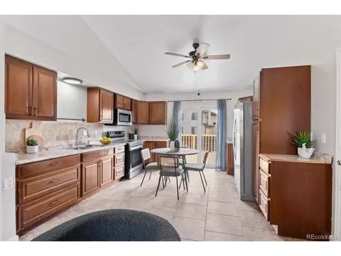 17034 E Florida Pl, Aurora, CO 80017 photo 9