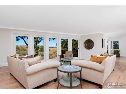8012 Fox Ridge Ct, Boulder, CO 80301 photo 5