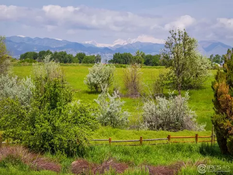 8012 Fox Ridge Ct, Boulder, CO 80301 photo 2