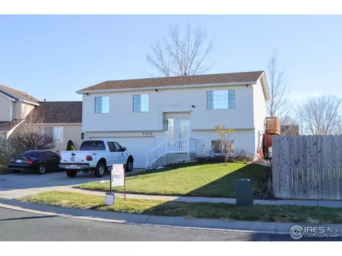 3828 Dove Ln, Evans, CO 80620 photo 2