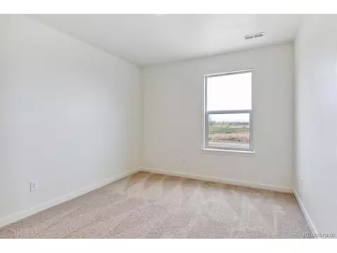 27574 E Byers Ave, Aurora, CO 80018 photo 22