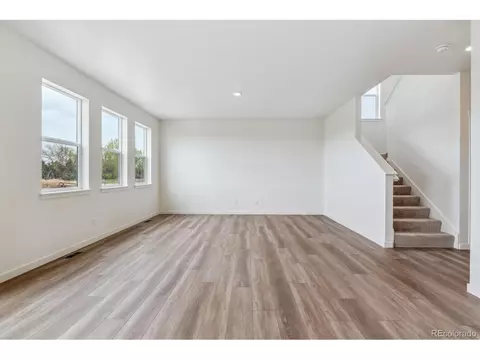 27574 E Byers Ave, Aurora, CO 80018 photo 11