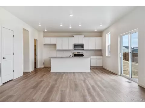 27574 E Byers Ave, Aurora, CO 80018 photo 9