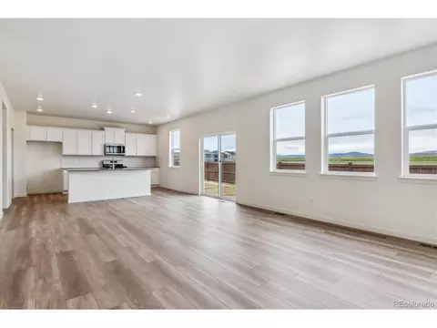 27574 E Byers Ave, Aurora, CO 80018 photo 10