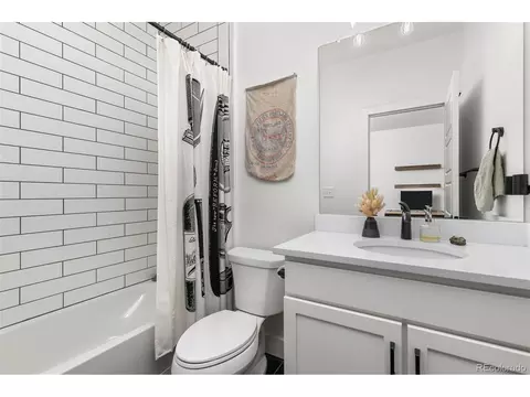 10155 E 59th Ave, Denver, CO 80238 photo 17
