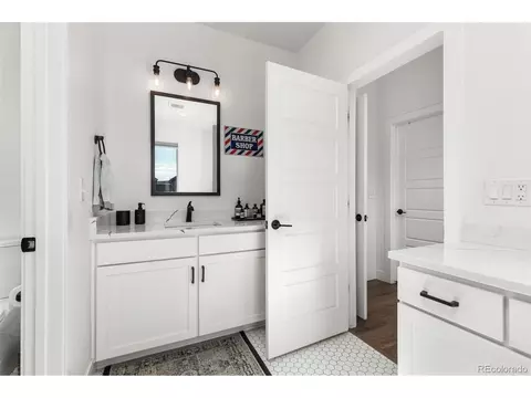 10155 E 59th Ave, Denver, CO 80238 photo 24