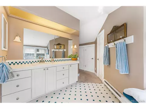 810 E Mexico Ave, Denver, CO 80210 photo 19