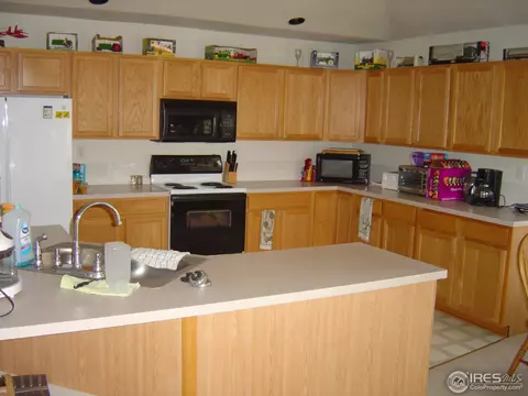442 Buchanan Ave, Firestone, CO 80520 photo 2