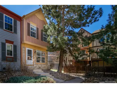 12059 E Hoye Dr, Aurora, CO 80012 photo 2