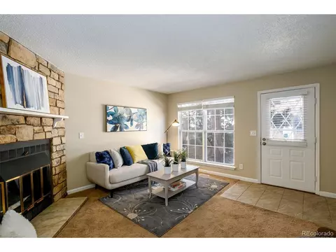 12059 E Hoye Dr, Aurora, CO 80012 photo 1
