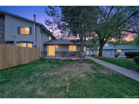 92 Newark St #A, Aurora, CO 80012