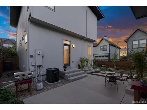 Exterior - 8323 E 29th Pl, Denver, CO 80238 photo 6 of 8