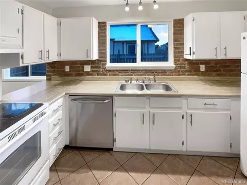 4635 Sable St, Denver, CO 80239 photo 12