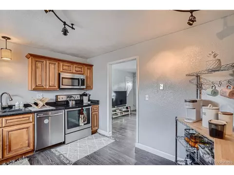 2770 S Mobile St, Aurora, CO 80013 photo 11