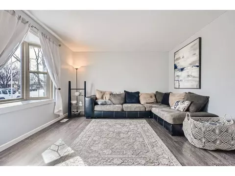 2770 S Mobile St, Aurora, CO 80013 photo 6