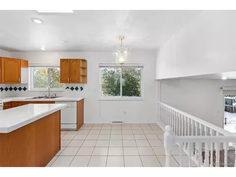 7153 E Warren Dr, Denver, CO 80224 photo 15