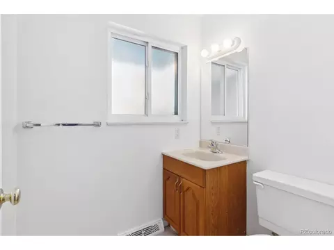 7153 E Warren Dr, Denver, CO 80224 photo 20