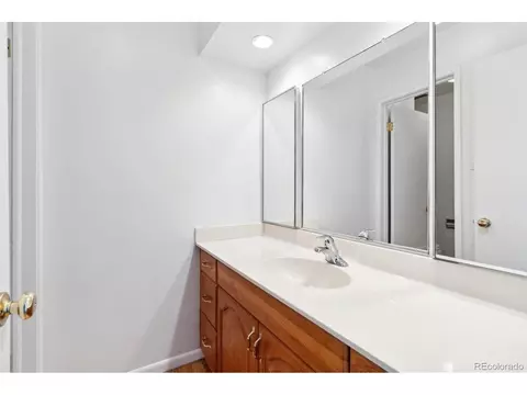 7153 E Warren Dr, Denver, CO 80224 photo 30