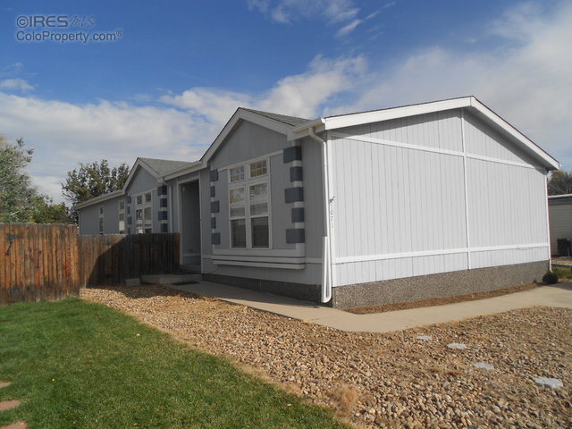 1071 Macdavidson Cir, Dacono, CO 80514 photo 1