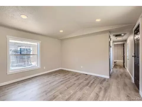 1215 Macdee Ct, Dacono, CO 80514 photo 3