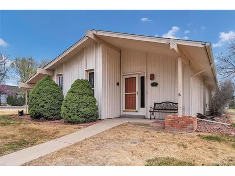 4 Douglas Dr, Broomfield, CO 80020