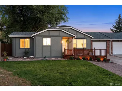 90 S Valley Dr, Castle Rock, CO 80104