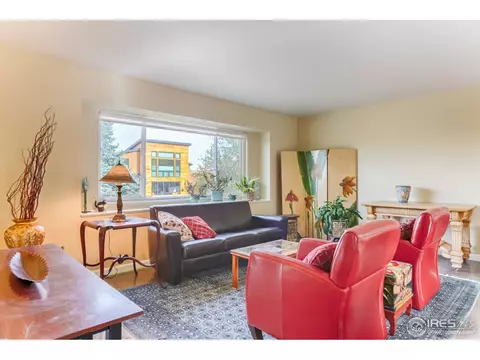 1388 Glen Ct, Boulder, CO 80305 photo 2