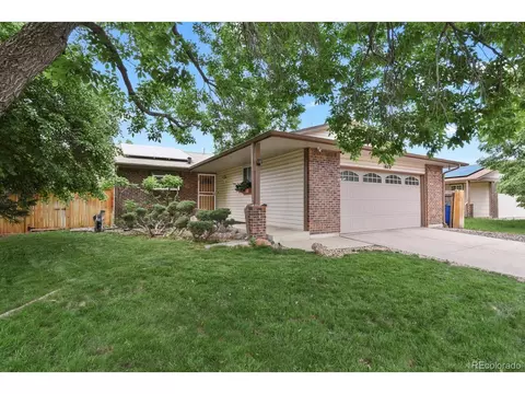 1672 Biscay Cir, Aurora, CO 80011