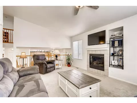 19167 E Dickenson Dr, Aurora, CO 80013 photo 2