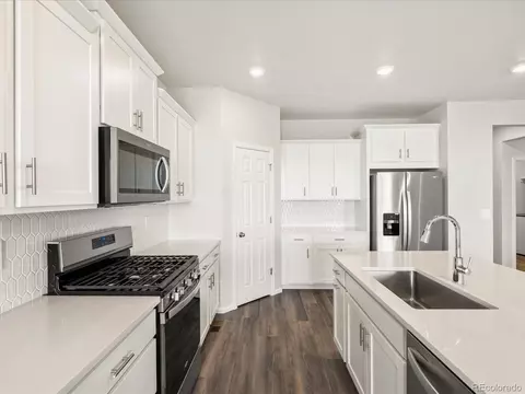 9069 Pitkin St, Commerce City, CO 80022 photo 16