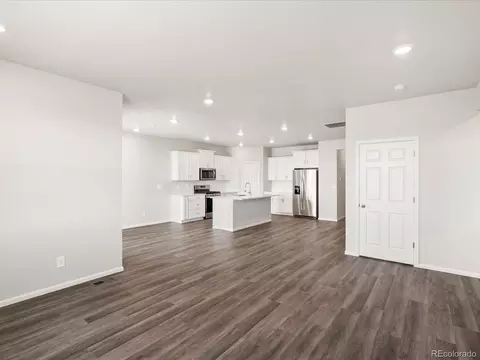 9069 Pitkin St, Commerce City, CO 80022 photo 15