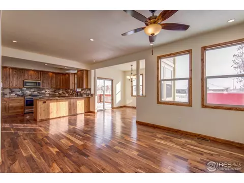 732 13th St, Berthoud, CO 80513 photo 3