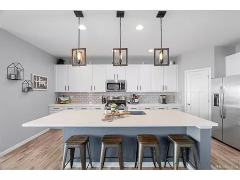 27867 E 8th Ave, Aurora, CO 80018