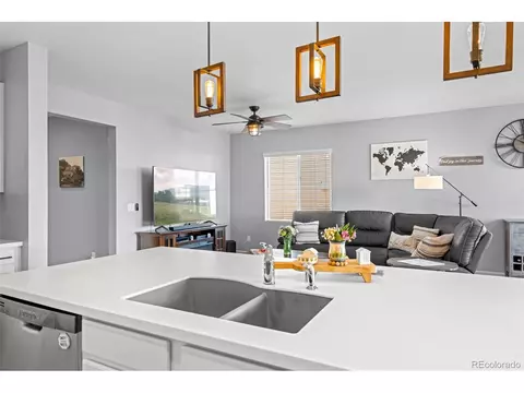 27867 E 8th Ave, Aurora, CO 80018 photo 13