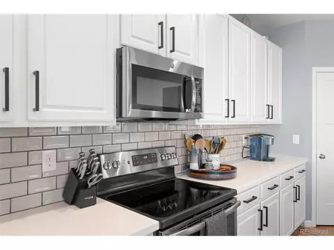 27867 E 8th Ave, Aurora, CO 80018 photo 12