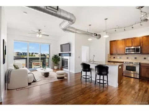 10111 Inverness Main St #228, Englewood, CO 80112