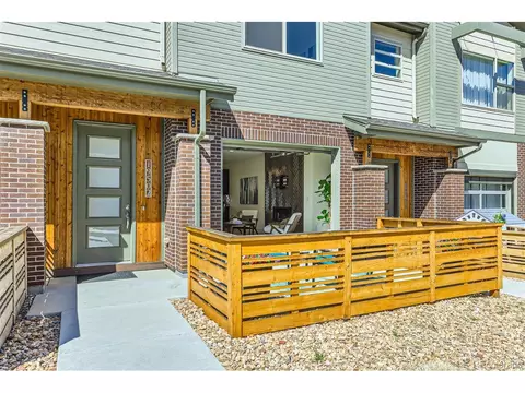 19502 E Sunset Cir, Centennial, CO 80015 photo 2