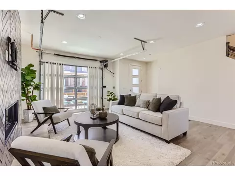 19502 E Sunset Cir, Centennial, CO 80015 photo 11
