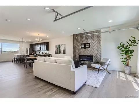 19502 E Sunset Cir, Centennial, CO 80015 photo 12