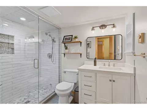 Bath - Undisclosed, Silverthorne, CO 80498 photo 1 of 5