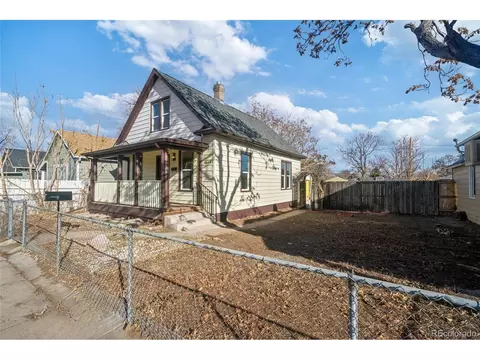 4644 Leaf Ct, Denver, CO 80216 photo 3