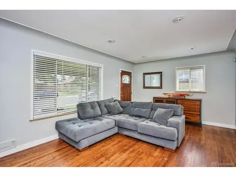 3283 Ivanhoe St, Denver, CO 80207 photo 4