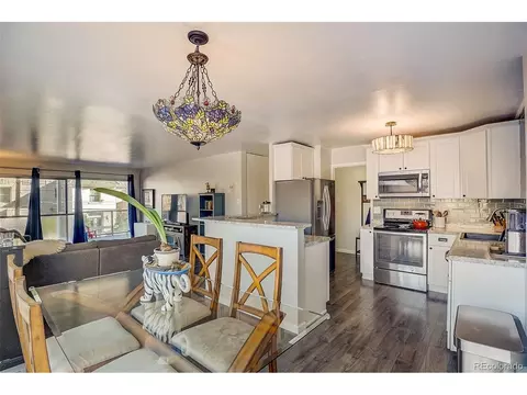 888 N Logan St #3G, Denver, CO 80203