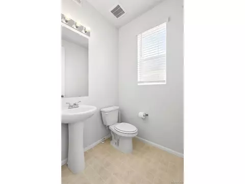 Bath - 5320 13th St, Frederick, CO 80504 photo 1 of 3