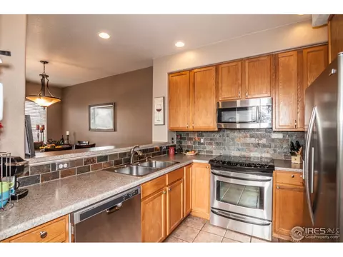 2201 E 128th Ave, Thornton, CO 80241 photo 7