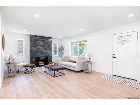 2938 Cherry St, Denver, CO 80207 photo 4