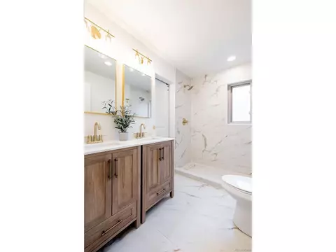 2938 Cherry St, Denver, CO 80207 photo 14