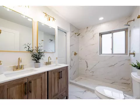 2938 Cherry St, Denver, CO 80207 photo 12